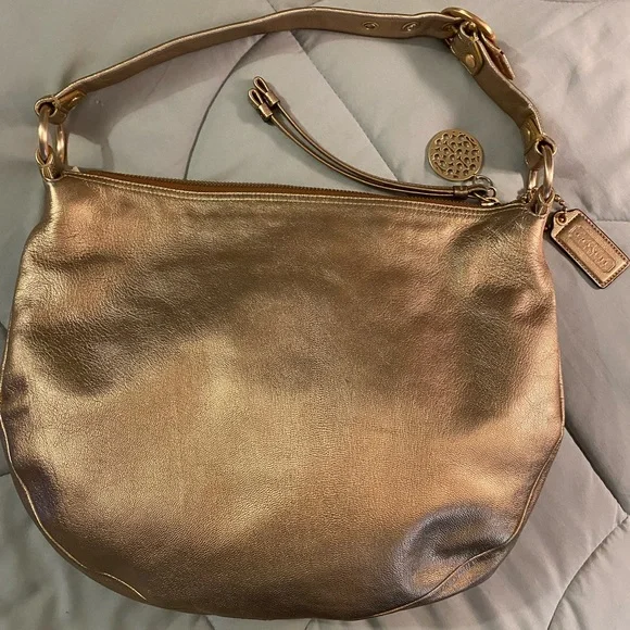 Authentic Coach Ali Hobo - Picture 2 of 16